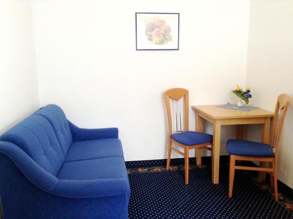 Hotel Thalinger Hof Kronstorf Zimmer foto